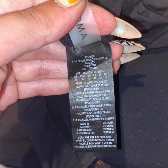 NWT - AMORESSA SWIMWEAR BY MIRACLESUIT LUNAR ECLIPSE ONE PIECE SWIMSUIT - SIZE 8 - Picture 15 of 16